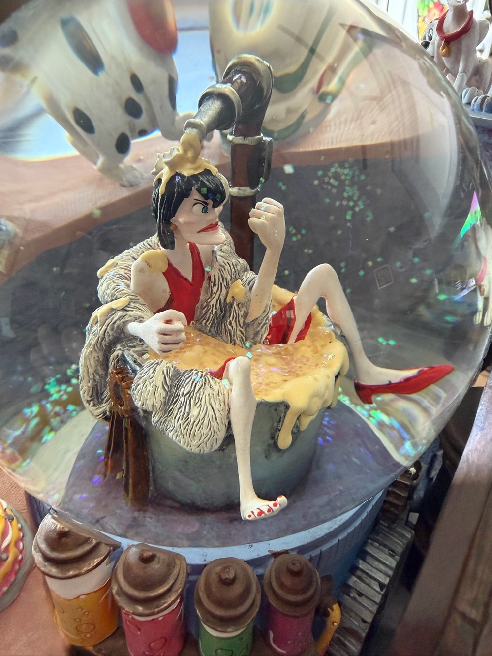 Disney 101 Dalmatians Snow Globe - Vintage-style Figurine Decorative Music Box